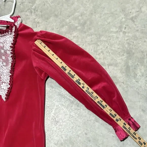 Vtg Donna Richard Gilligan Omalley Nightgown Women Pettite Lace Pockets USA - Picture 6 of 13